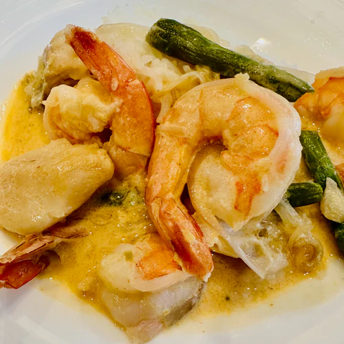 shrimp in coconut curry sauce