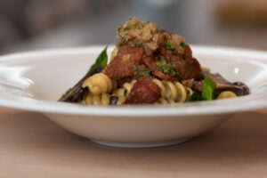 PASTA WITH BACON CRUMBLE